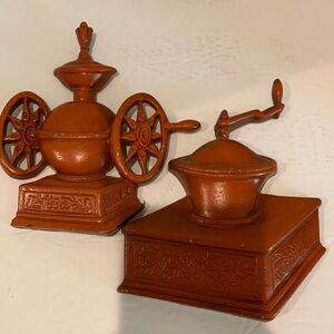 MCM, Kitchen wall decor. Orange cast metal, by SEXTON. 🧡🧡🧡🧡